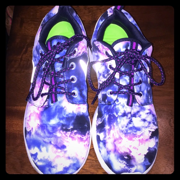 nike galaxy print